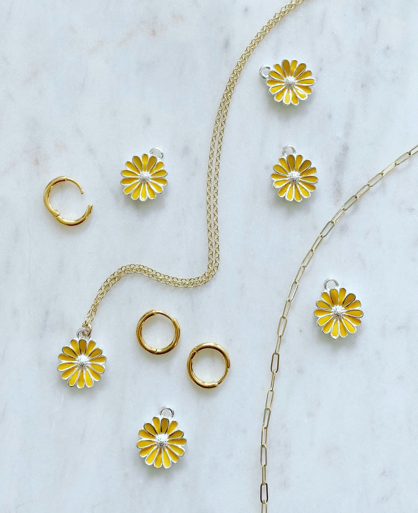 Daisy Chain Necklace